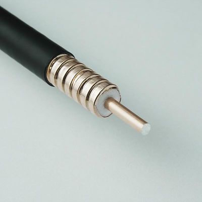 良い価格 1/2の″抑制RFのケーブル50オームの適用範囲が広い低損失の同軸ケーブルHCAAYZ-50-12 オンライン